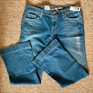 Size 14 NWT Stretch Regular Jeans from Old Navy